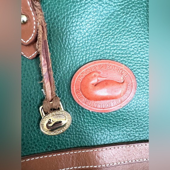 Vintage Green Dooney & Bourke All Weather Leather Satchel Handbag Matching Walle - Picture 6 of 11